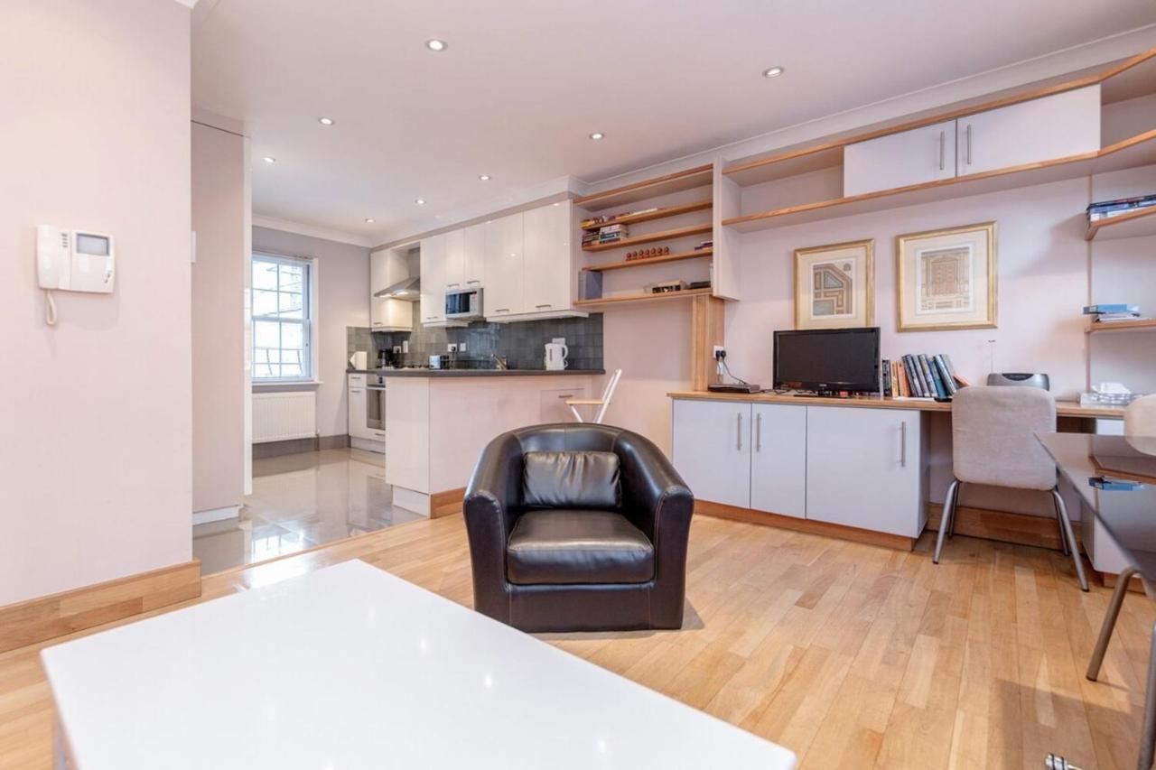 Beautiful 1 Bedroom Apartment In Victoria Londra Esterno foto