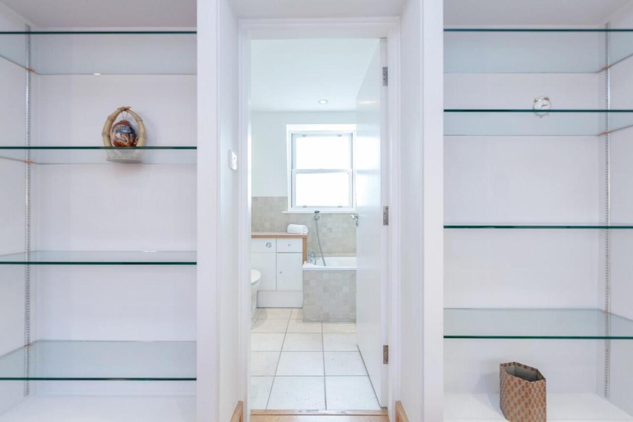 Beautiful 1 Bedroom Apartment In Victoria Londra Esterno foto